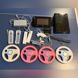 GIANT BUNDLE OF NINTENDO WII: GAME CONSOLE, CONTROLLERS, SENSOR, ETC